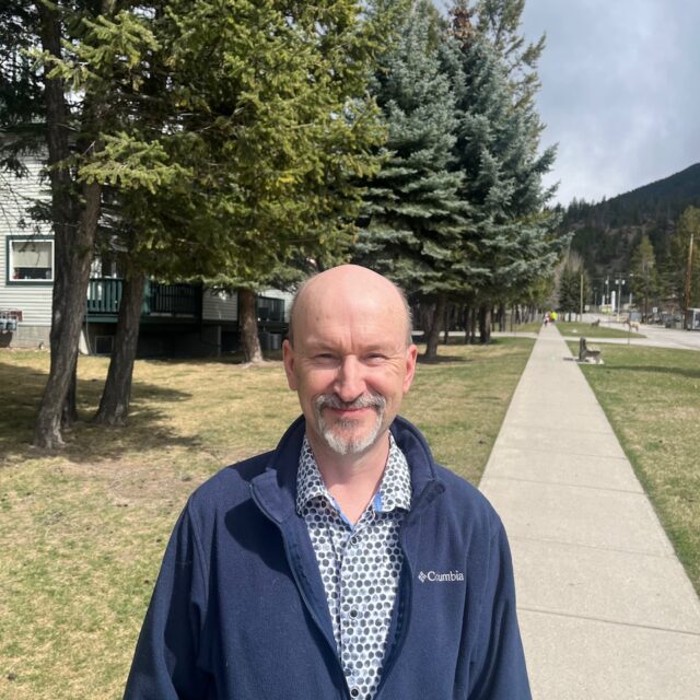 Radium Fire Chief Resigns